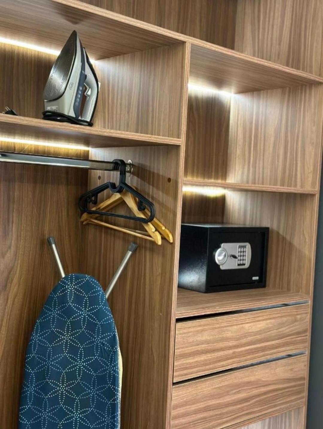 Centrico 2 Tanger Idrissia Apartment Luaran gambar